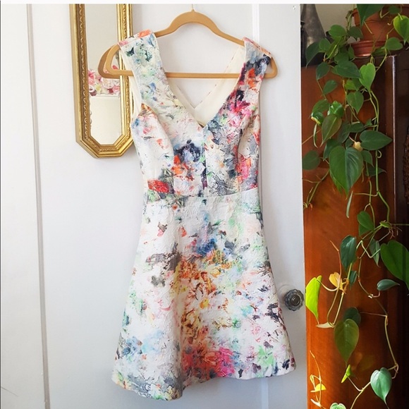 Beautiful Zara flare dress - Picture 4 of 5